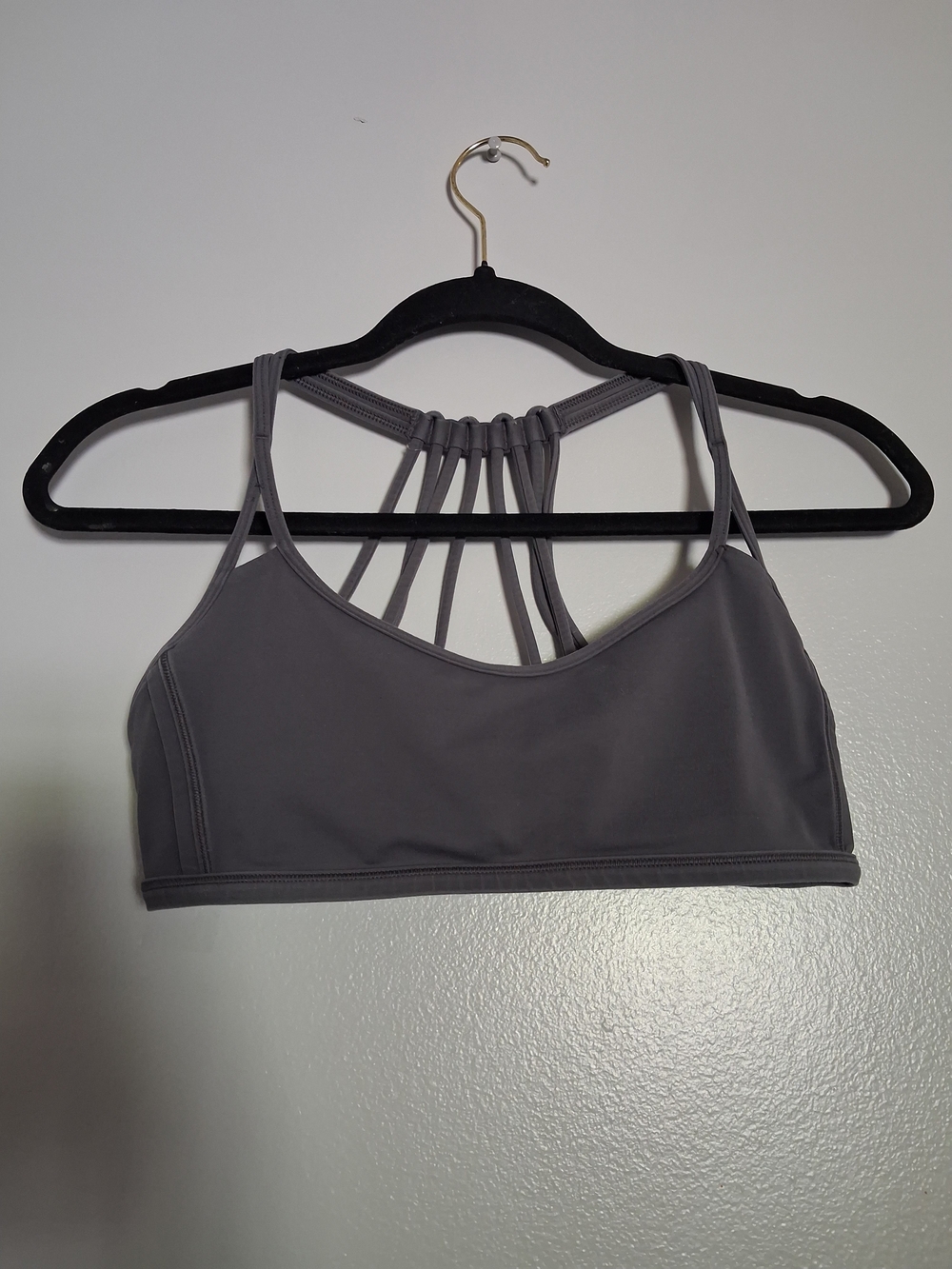 Lululemon Lighten Up Bra Size 6